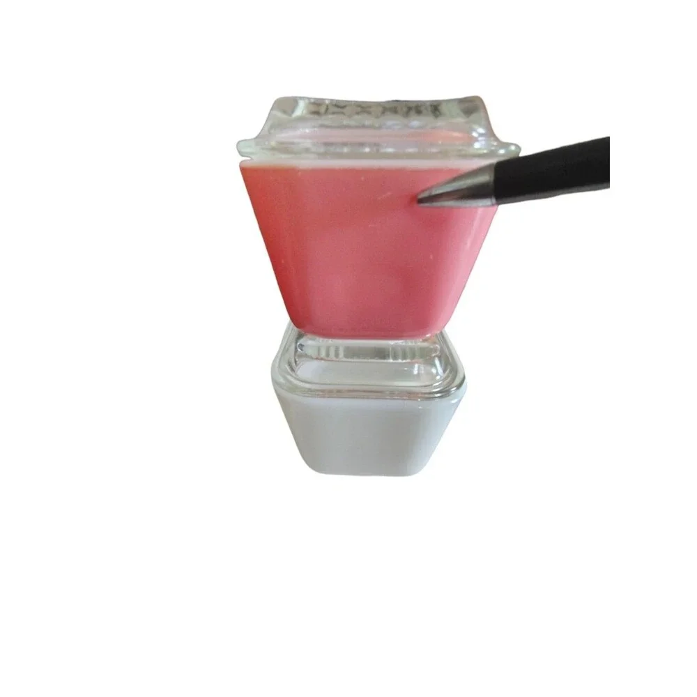 Pyrex ***small chip